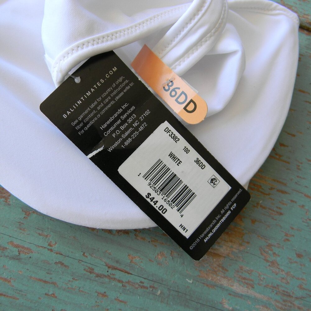 NWT BALI SMOOTHING DF3382 WHITE UNDERWIRE BRA SZ 36DD - Picture 2 of 4